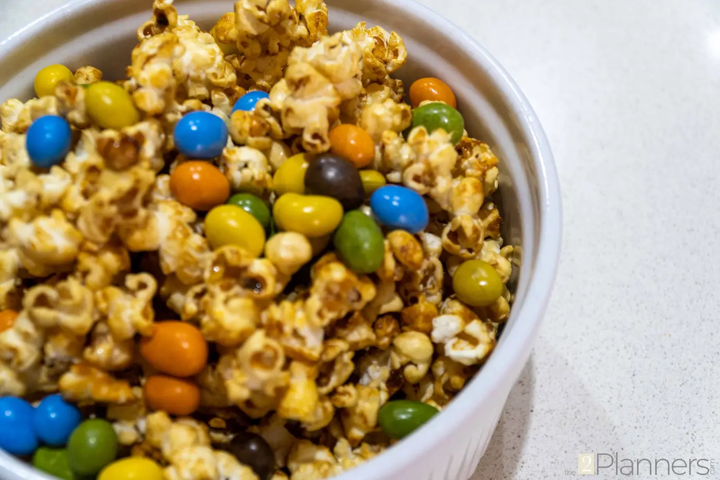 Caramelized Popcorn with M&Ms